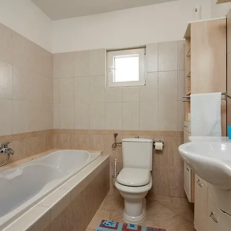 Ugrina Appartement *